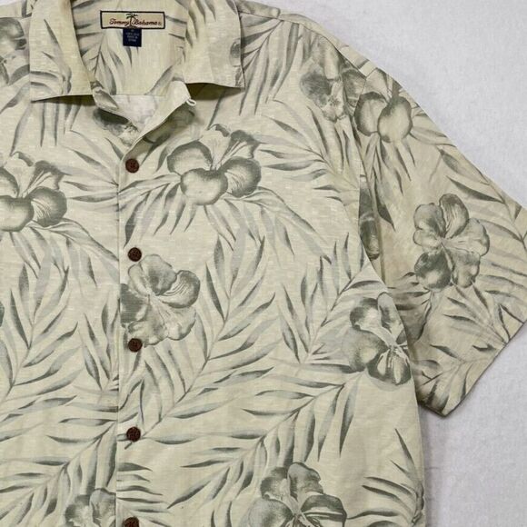 Tommy Bahama Shirt Men M Cream 100% Silk Floral Hawaiian Tropical Aloha Resort - Picture 10 of 10